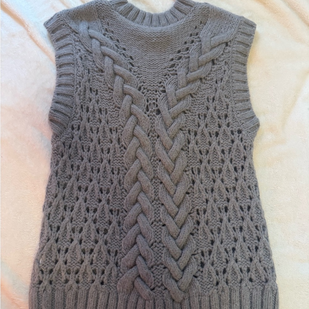Cable Knit Women's Sweater Vest